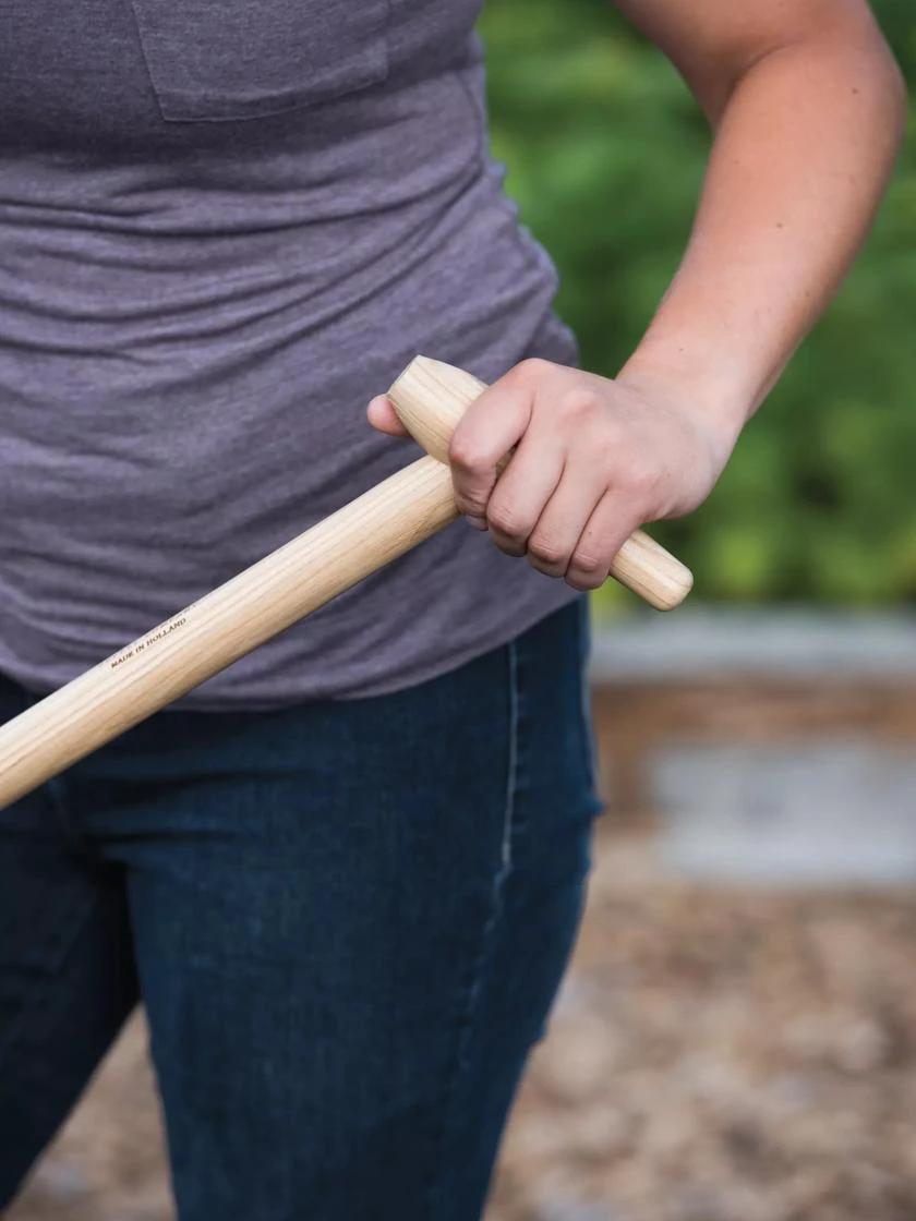 Gardener's Lifetime Dutch Hoe 5 Gardener's Lifetime Dutch Hoe - Image 3