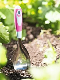 Dirty Little Digger™ -Gardening Supplies Store 8594982 9961 tif