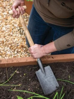 Gardener’s Lifetime Perennial Spade With Short T-Handle -Gardening Supplies Store 8600310 3318 tif