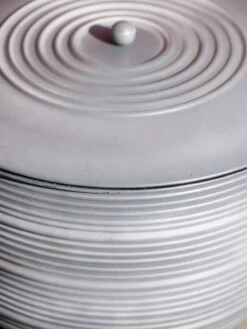 Ribbed Hose Pot With Lid 10 Ribbed Hose Pot With Lid -Gardening Supplies Store 8613332 0027